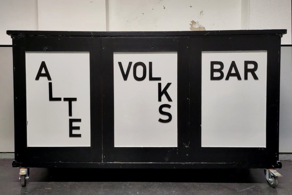 Ausweg - Alte Volksbar - LICHTMEILE 2025